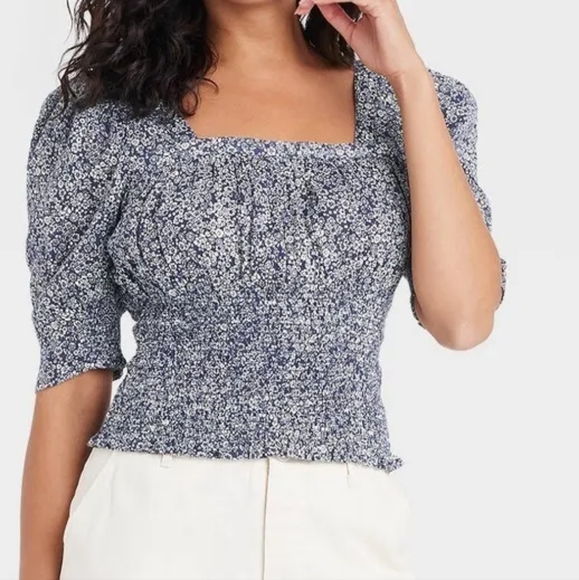 Universal Thread Tops - NEW Universal Thread Top